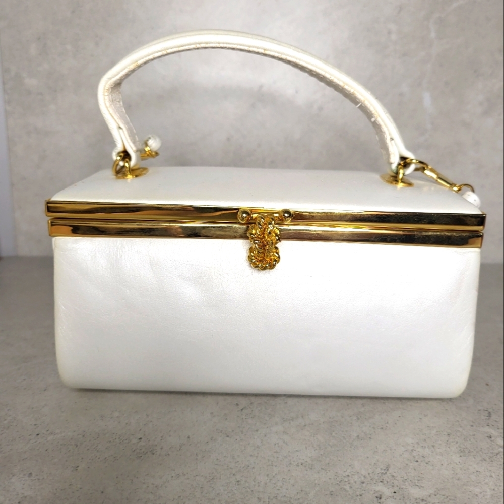 lisette Vintage white and gold clutch purse with strap